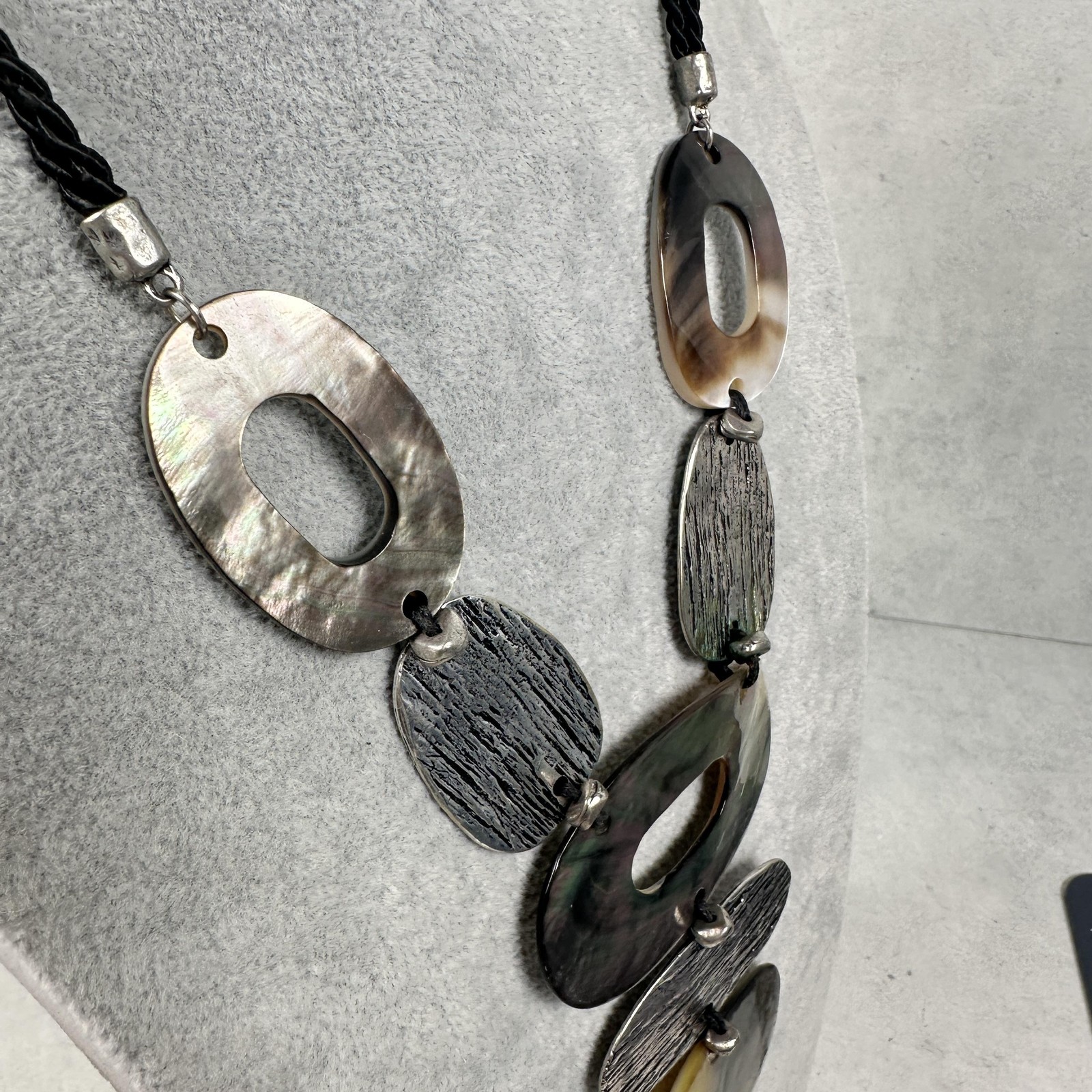 Chico's Statement Bib Necklace Gray Shell Oval Pe… - image 3