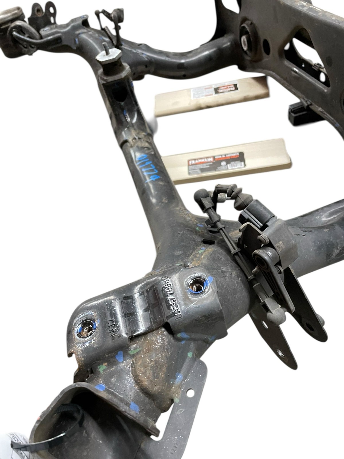 2015-2020 BENTLEY BENTAYGA OEM Rear Suspension Subframe Cross Member