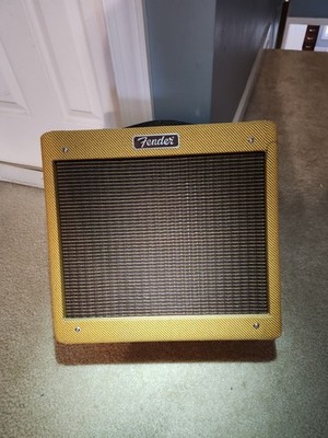 Fender Pro Junior IV 15W Guitar Amplifier - Brown/Orange