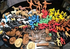 1950s-1960 Auburn Rubber Indians Pioneers And Animals And Many More Accessories