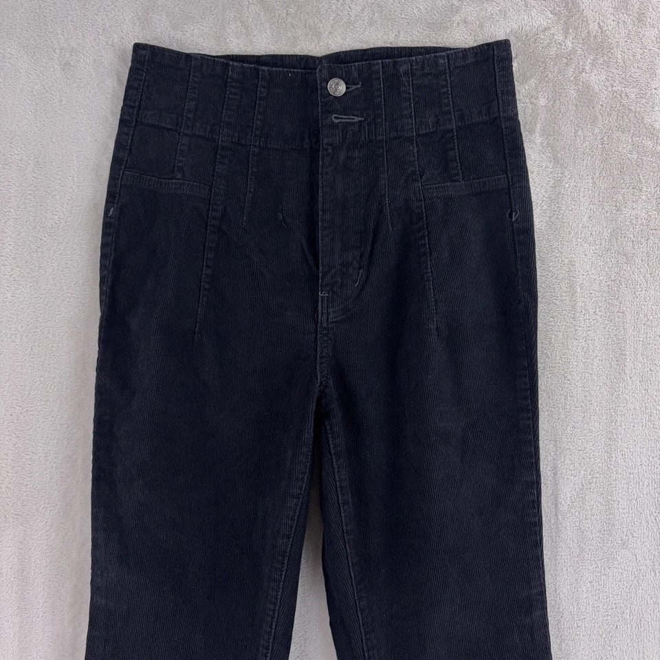 Pantalones We The Free para mujer talla 28x32 negros pana acampanados tiro alto estilo años 70 Foto 3 de 4
