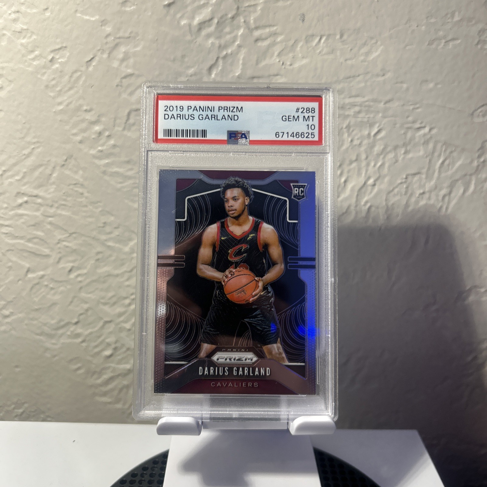2019-20 Panini Prizm - Rookie Darius Garland #288 Facing Center (RC)
