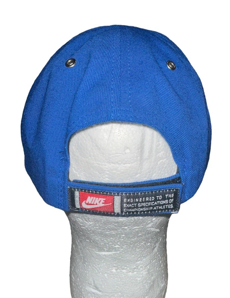 Crispy Rare Nike Dallas Mavericks Hat 90s VTG Taiwan NBA Hook & Loop Closure - Image 4 of 4