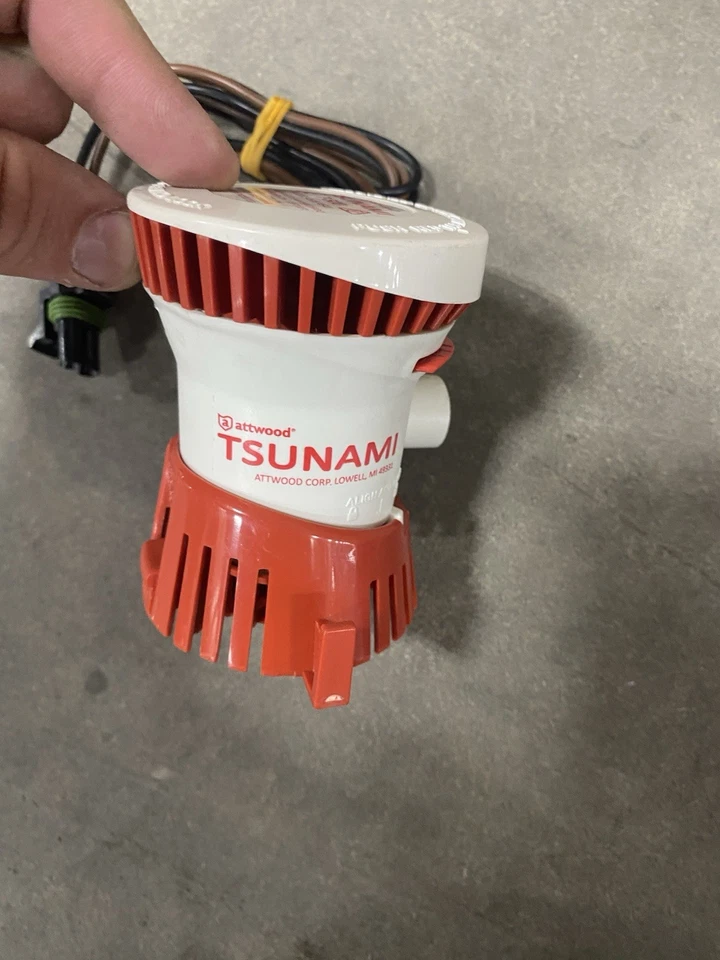 Attwood Tsunami MK2 Manual Bilge Pump - T500 - 500 GPH & 12V - Image 2 of 4