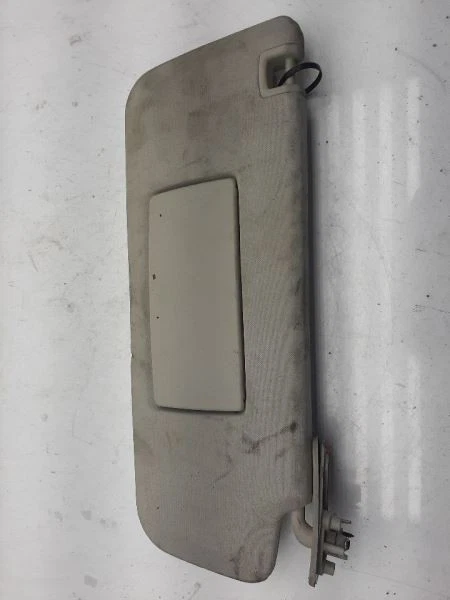 乘客遮阳板无照明 07-14 GMC Sierra 2500 22850294 — 第 2/4 张图片