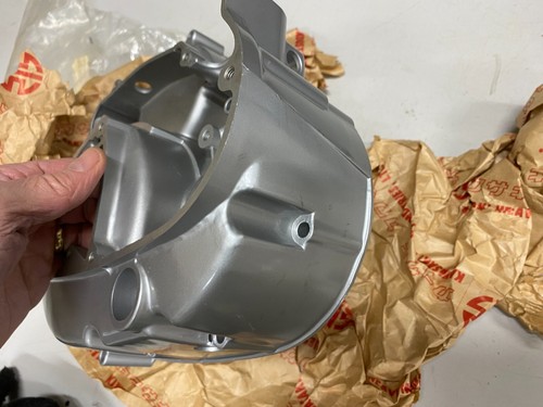 CARTER COPRI FRIZIONE KAWASAKI NOS A1 A1SS A7 A7SS Samurai Avenger 1966-71 - Foto 6 di 9