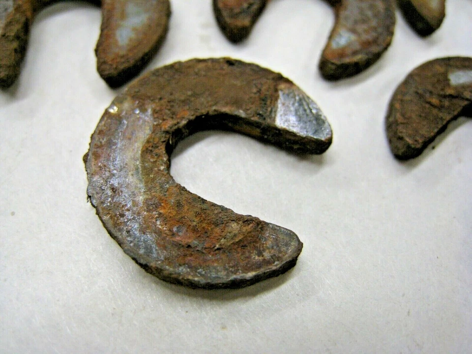 Original 1954 Buick Century e grade especial para capô painel calços ou espaçadores fabricante de equipamento original - Imagem 2 de 3