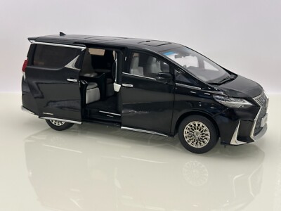 KYOSHO 1:18 LEXUS LM300h Black MPV Diecast Metal Model Car