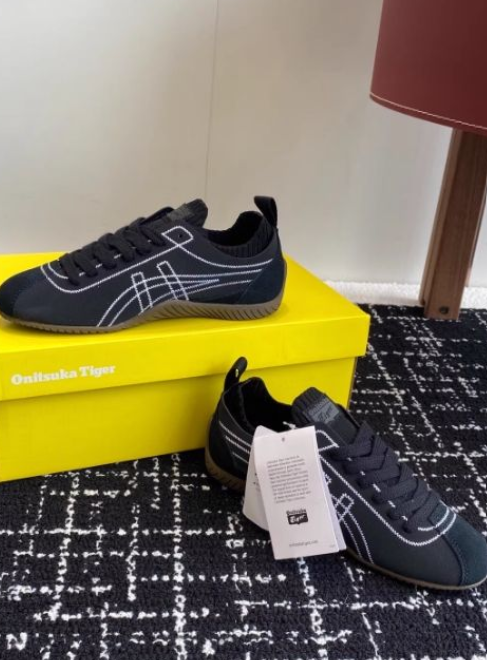 New Onitsuka Tiger SCLAW Black Unisex Adults Sneakers From