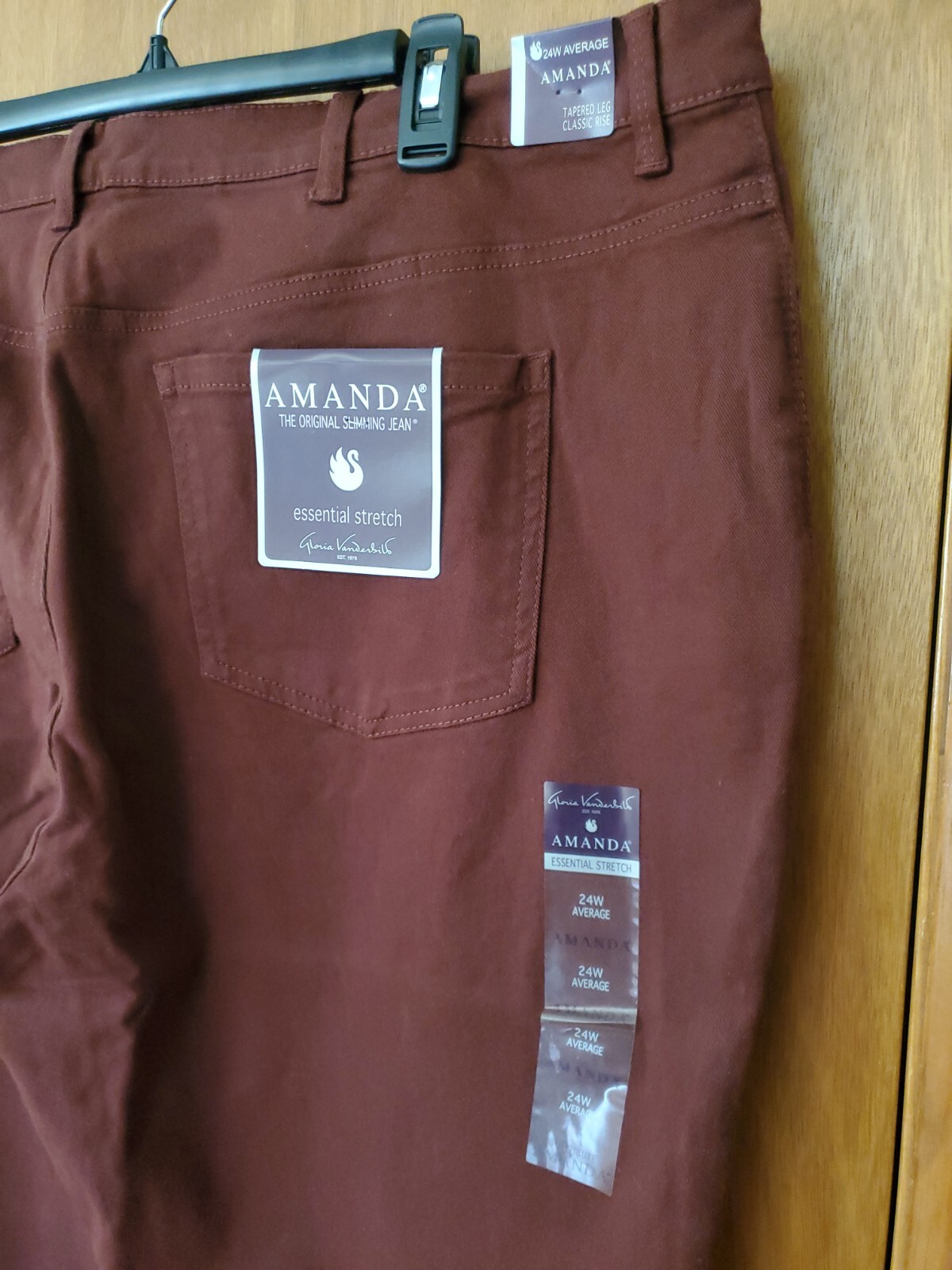 Womans Gloria Vanderbilt Mauve Maroon Size 24W Jeans New With Tags