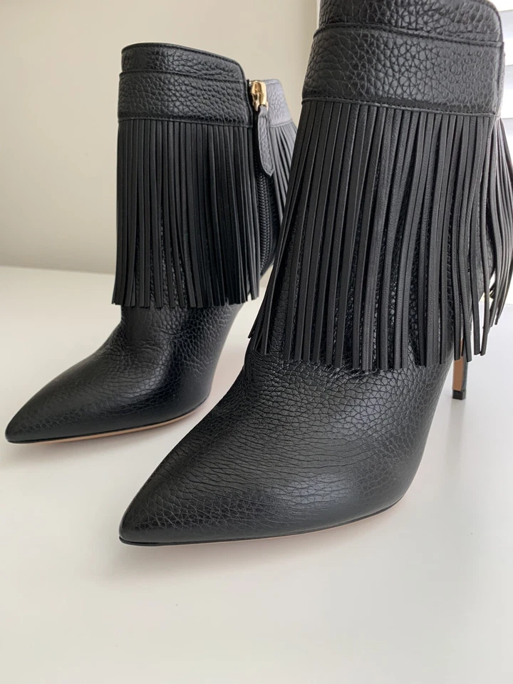 NUEVOS VALENTINO GARAVANI Rockee Flecos Cuero Negro Botines Talla 38.5 $1595. Foto 4 de 4