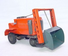 Japan Made 1:25 SCRAPER GRAB LIFT TRACTOR Friction Tin Toy NM 50ties ULTRA RARE