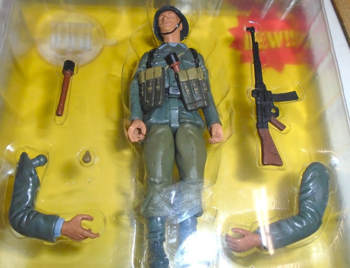 MOC ACTION FIGURE 2000 The Ultimate Soldier XD 1:18 German
