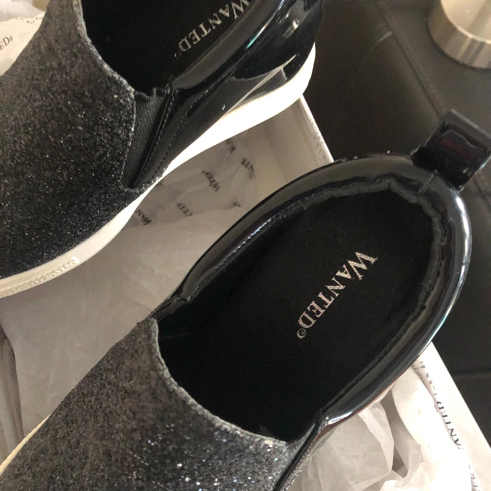 Wanted Illuming Women's Black Patent/Sparkle Sneakers - Size: 6.5 M - READ BELOW - Image 2 of 4