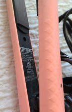 Amika AM5570 1" Ceremic Hair Straightener 140-450 Peach Pink Tested Working