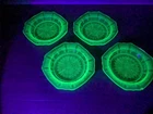4 Vintage Anchor Hocking Princess Green Pattern Uranium Depression Plates 4-1/2"