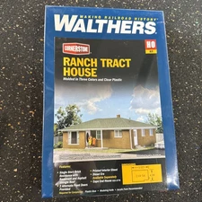Walthers 933-3777 Ranch Tract House Kit HO Scale Train