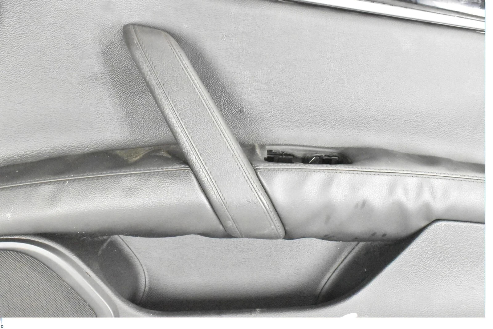 14-19 Maserati Ghibli Front Right Side Door Panel Trim Cover 105804409 Oem