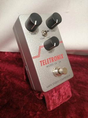 Universal Audio UAFX Teletronix LA-2A Kompressor Pedal Neu