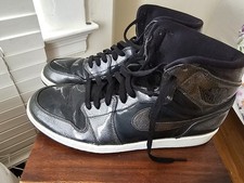 Jordan Air Jordan 1 Mens High Top Leather Lac...