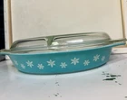 Vintage Pyrex Blue Snowflake 1.5 Quart Divided Casserole Dish With Lid