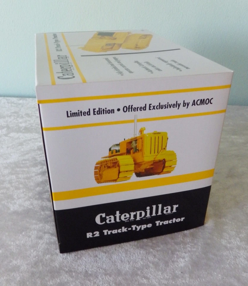 New SpecCast Caterpillar R2 Track-type Tractor NIB yellow CAT 1:16 diecast ACMOC - Image 2 of 4