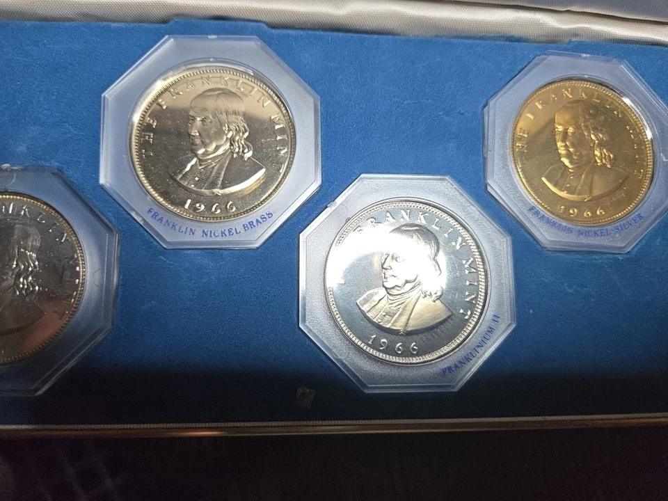 Juego de monedas conmemorativas y coleccionables Franklin Mint Foto 4 de 4