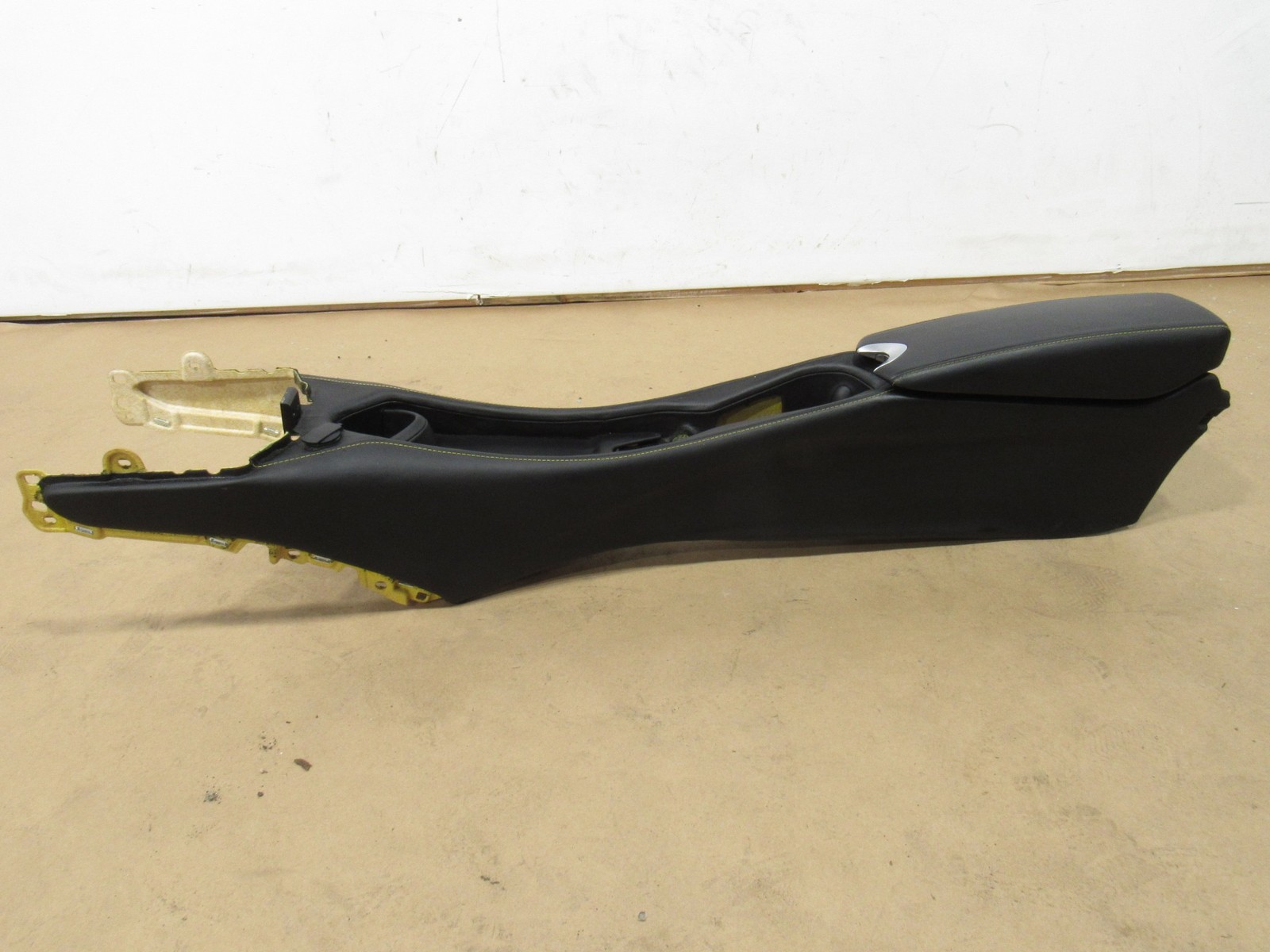 17-20 Mclaren 720S 720 2020 Front Center Console Armrest Arm Rest Assembly #3