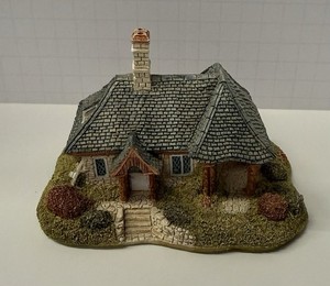 1989 Lilliput Lane Kenmore Cottage Sculpture Figurine Scottish Collection