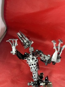 LEGO BIONICLE: Toa Lhikan and Kikanalo (8811) Kikanalo Only Incomplete