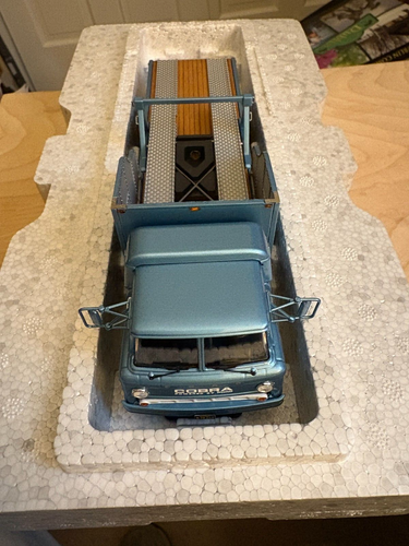 Exoto | 1:43 | 1964 Shelby Cobra Race Car Transporter | # EXO00064 - Picture 3 of 7