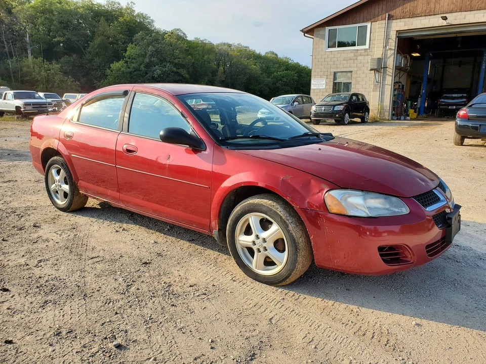 Puerta delantera derecha vidrio/ventana (SDN)(TINTE AS2) 2001-2006 Dodge Stratus Foto 2 de 4