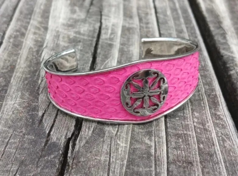 Rustic Cuff Bracelet Pink Python Silver Metal Adj… - image 4