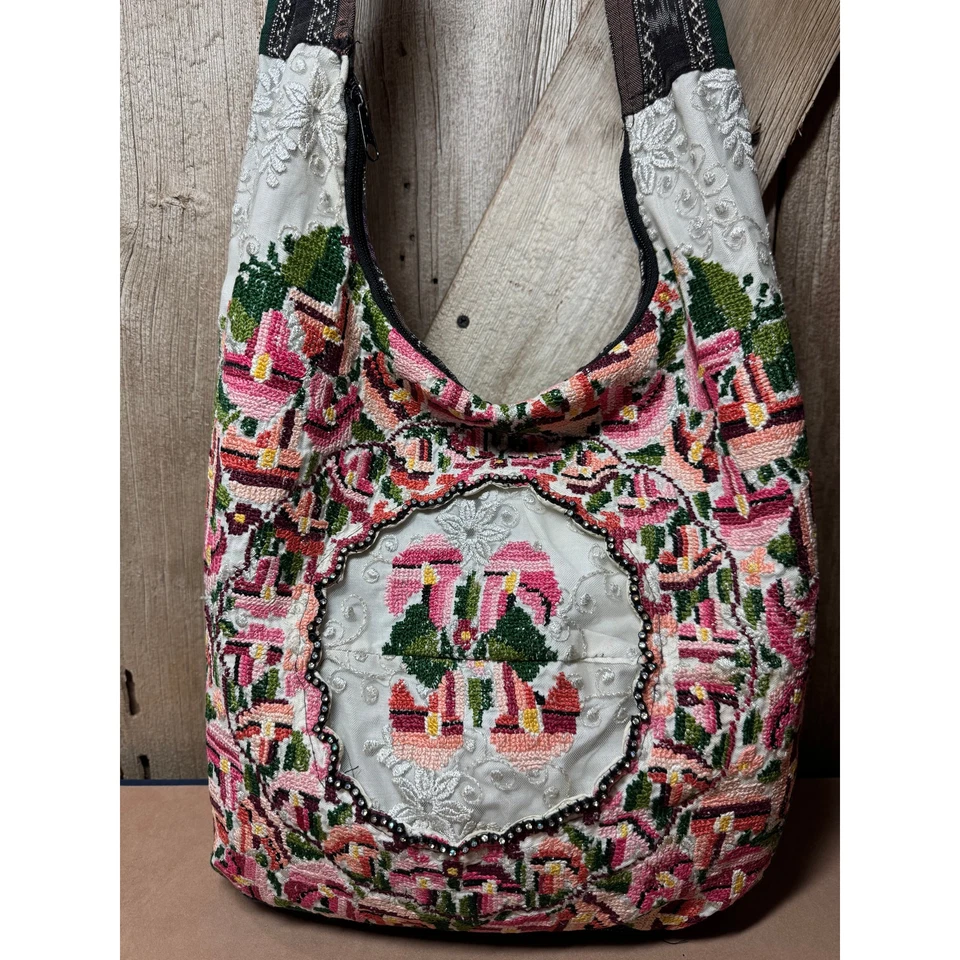 Bolso de Hombro Indio De Colección Boho XL Cosido a Mano Bordado Lentejuelas Festoned Foto 2 de 4