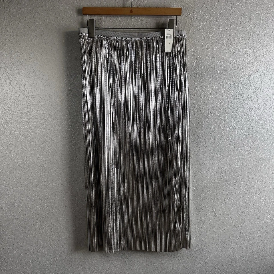 全新带标签 Anthropologie Maeve 银色 Eclat 中裙 12 Twee Artsy Eccentric Shinny — 第 2/4 张图片
