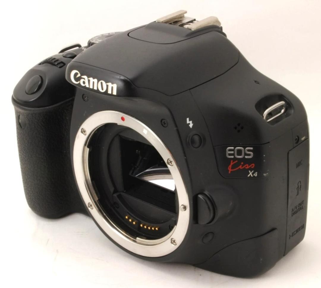 Corpo fotocamera reflex Canon EOS Kiss X4 dal GIAPPONE foto 2