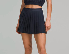 Lululemon Women  s High-Rise Pleated Tennis Skirt True Navy Size 6 New
