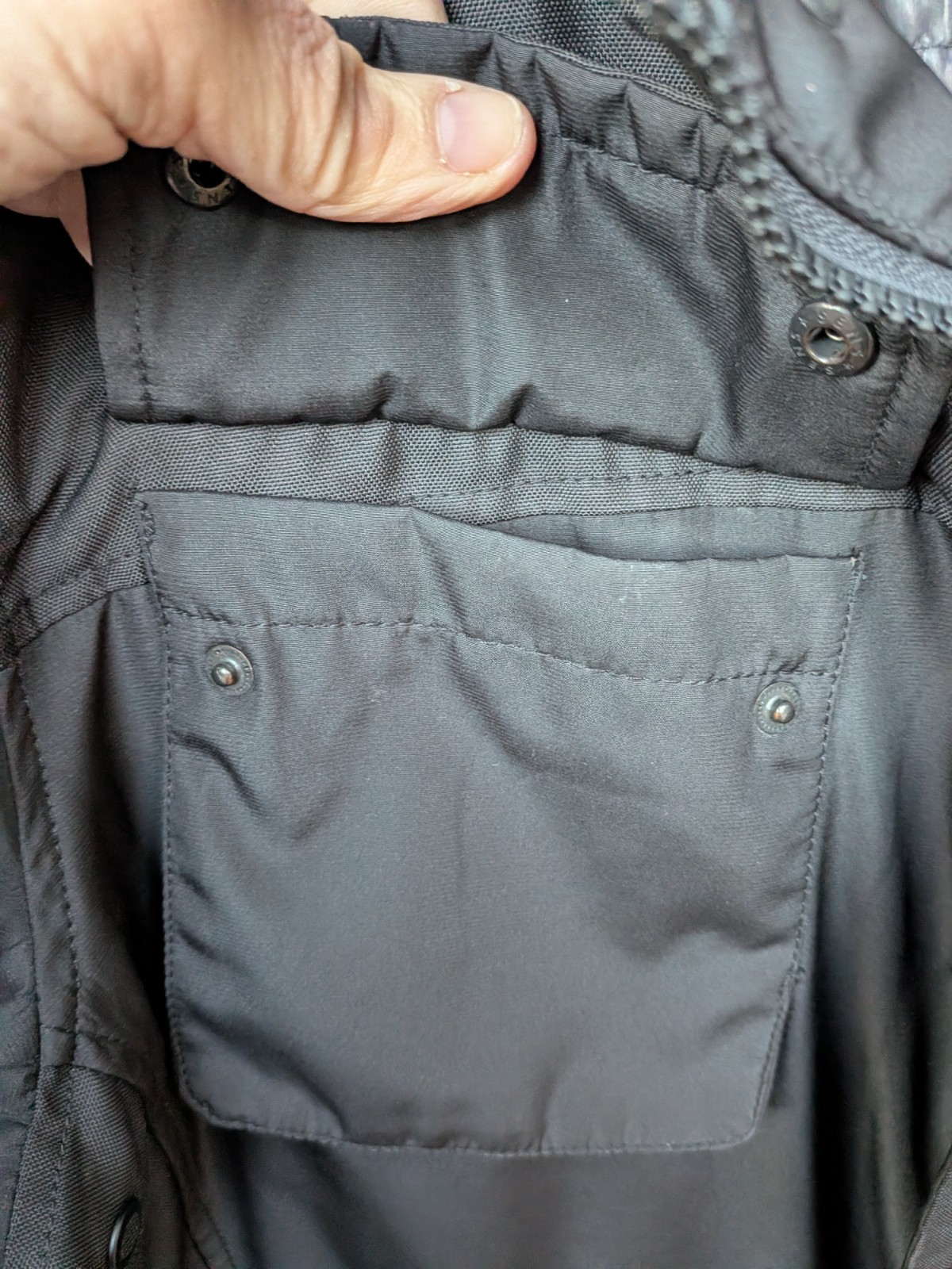 Tumi Tech Jacket Softshell Medium Black Pockets V… - image 10