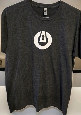 ThreatLocker Cyber Hero T Shirt Hacker Cyber Security Tech Conference Tee L  