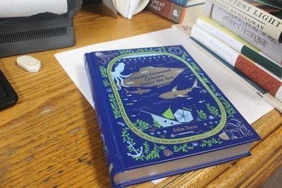 Twenty Thousand Leagues under the Sea by Jules Verne (Barnes & Noble) VG