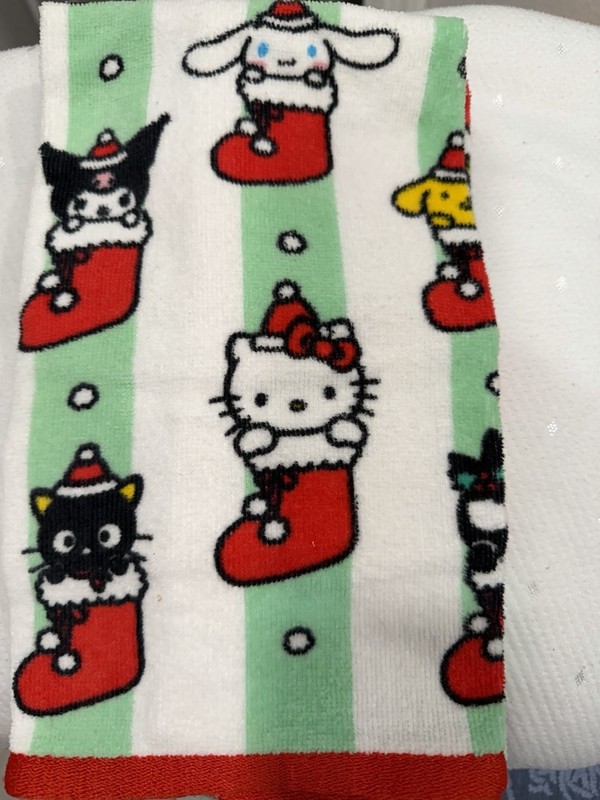 Hello Kitty & Friends Christmas Towel Set Of 2