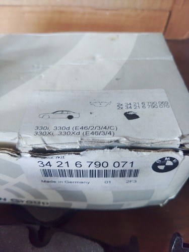 BMW Rear Brake Pads 34 21 6 790 071 New In Box - Picture 4 of 4