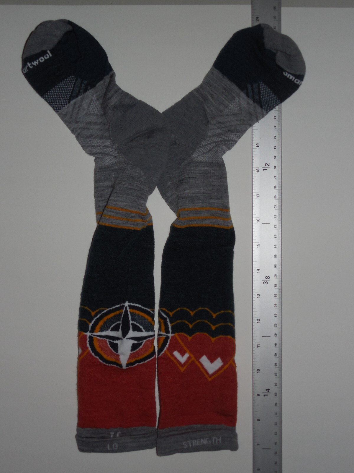 SMARTWOOL SKI Socks Men's Large 911.5 Knee High Gray Green Orange