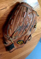 Wilson Right Handed Duel Hinge Optima Gold Fastback Baseball Glove