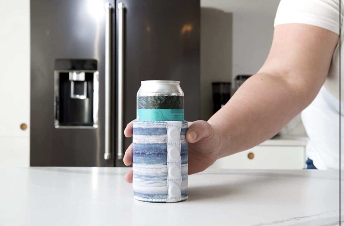 Koozie Magnetic - 2 PACK 🍻 Beer And Soda Coozie Summer And Outdoors Weddings
