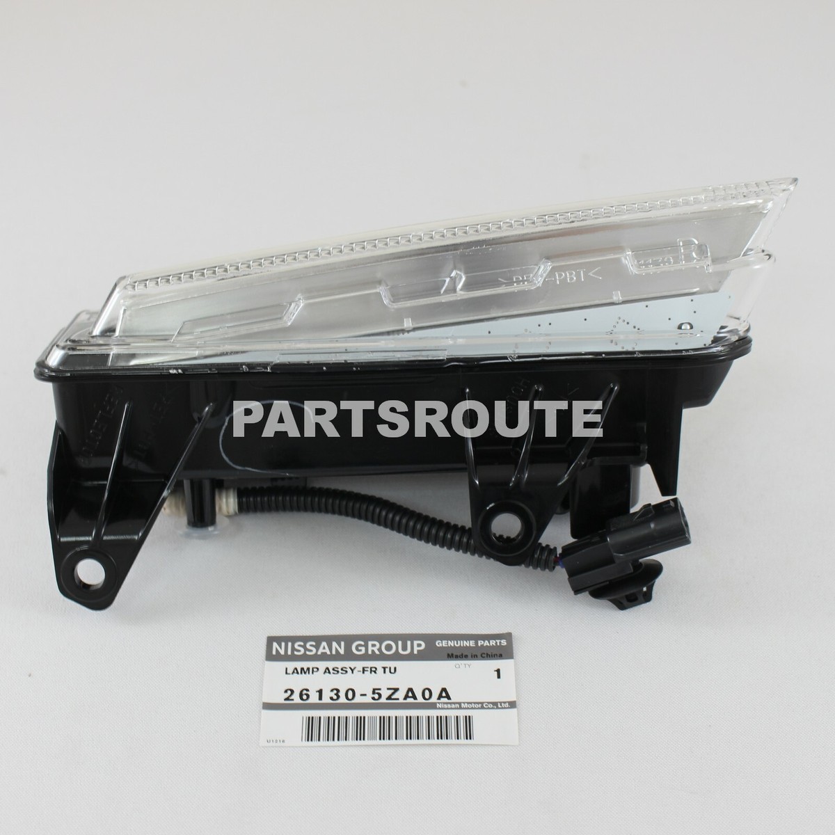 Infiniti QX80 2015-2017 OEM Genuine Front Right Bumper Turn Signal