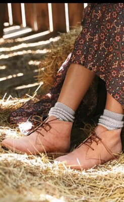 Huma Blanco SZ 7 Manuela Lace-Up Booties  In Pale Rose Worn 1X