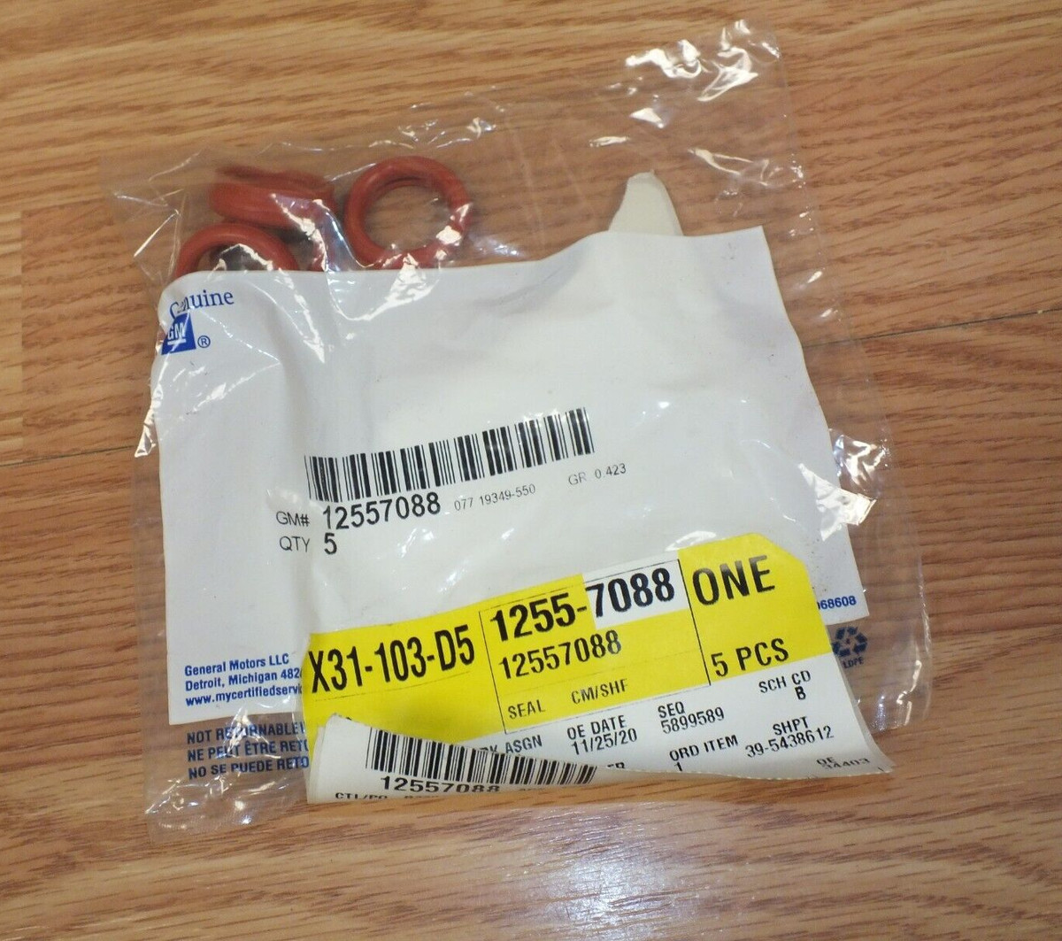 Genuine GM Camshaft Cover Seal - GM (12557088) | eBay