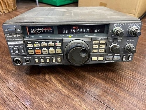 KENWOOD TS-711 10W Ham Radio 144MHz ALL MODE Nadajnik-odbiornik taki jak jest #9277 - Zdjęcie 4 z 6