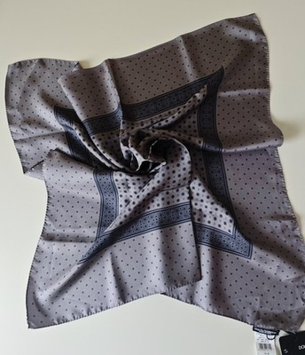 Dolce&Gabbana square scarve 66cm x 66cm
